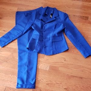 2 piece women's suit